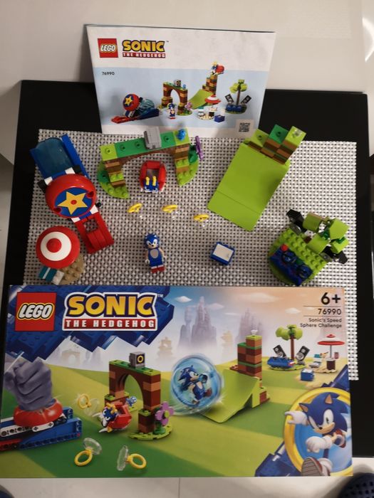 LEGO® Minecraft™ 21189 - Занданът на скелетите, 21184 Пекарната,