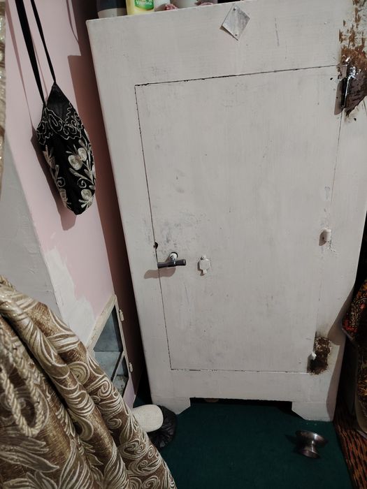 Sef Sotiladi  temirdan yasalgan holati a'lo