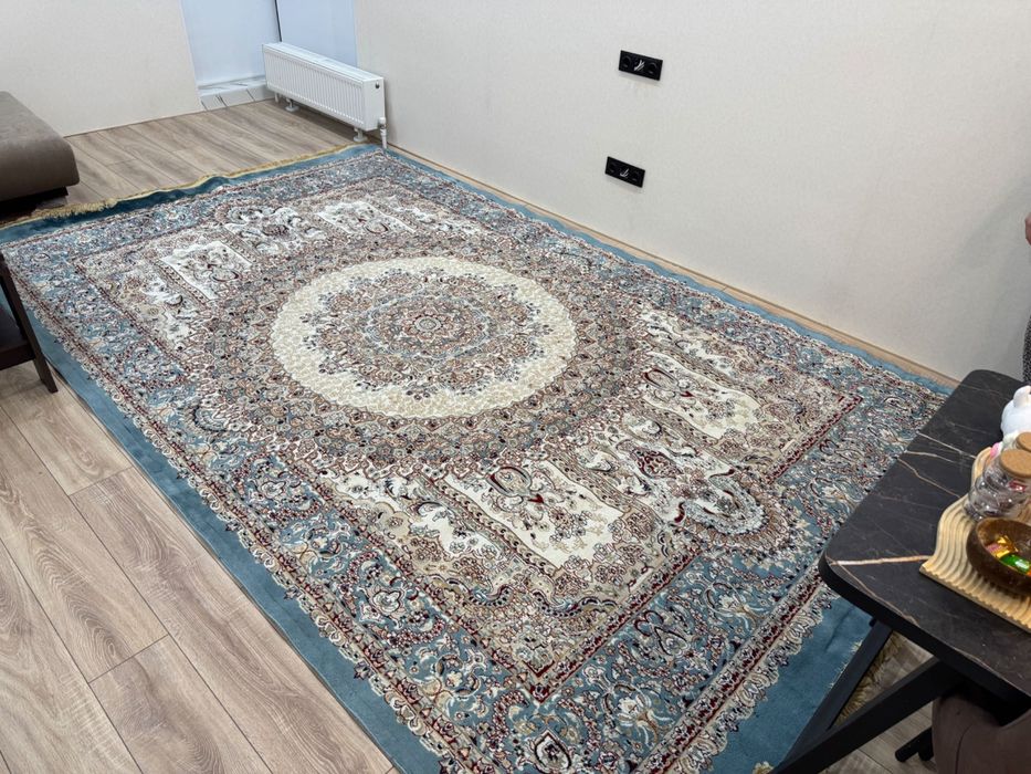 Продам Иранский ковер 390 см х 240 см