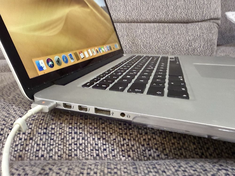 Macbook Pro Retina15 i7 16gb 256gb