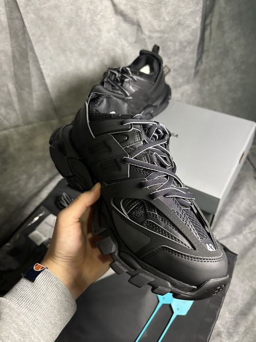 Balnciaga Track - Triple Black