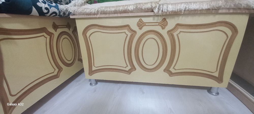 Сандык биіктігі 60см. Ұзындығы 110см