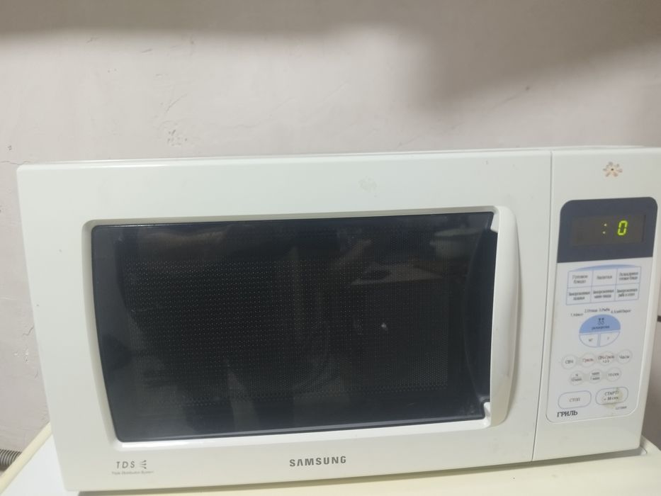 Срочно продам микроволновку Samsung