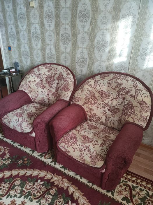 Продам два кресла