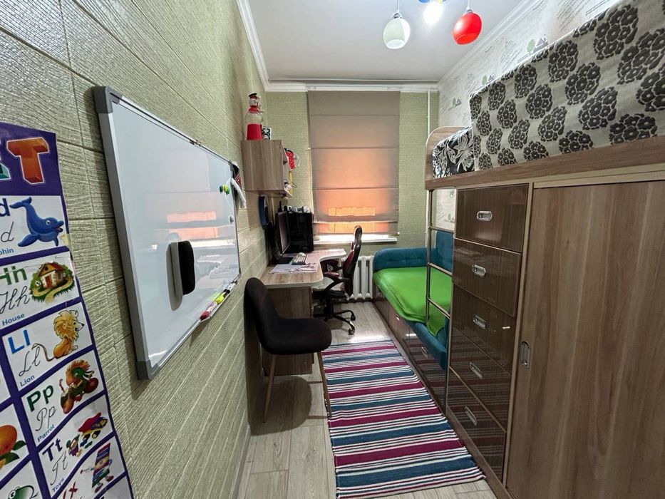 Продается 3х ком квартира. Метро айбек. Ултца Афросиаб 3/6/9