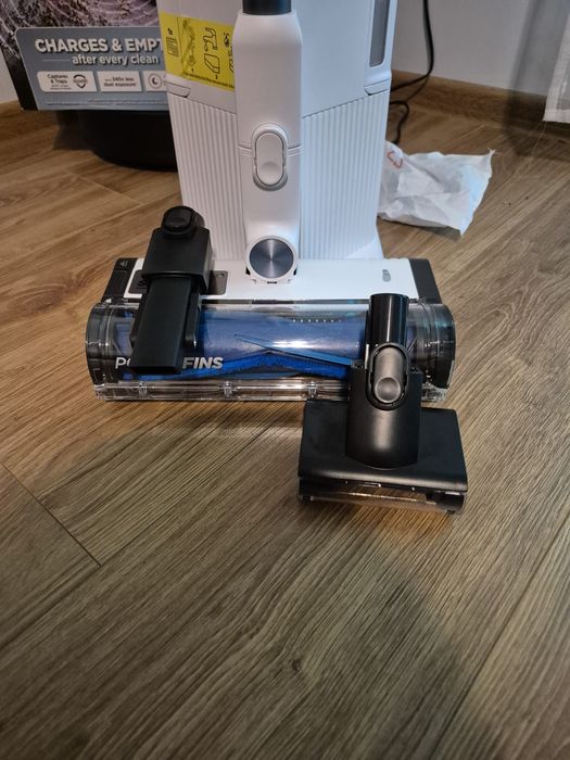 Aspirator Shark fără fir