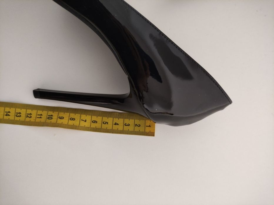 Pantofi stiletto negri