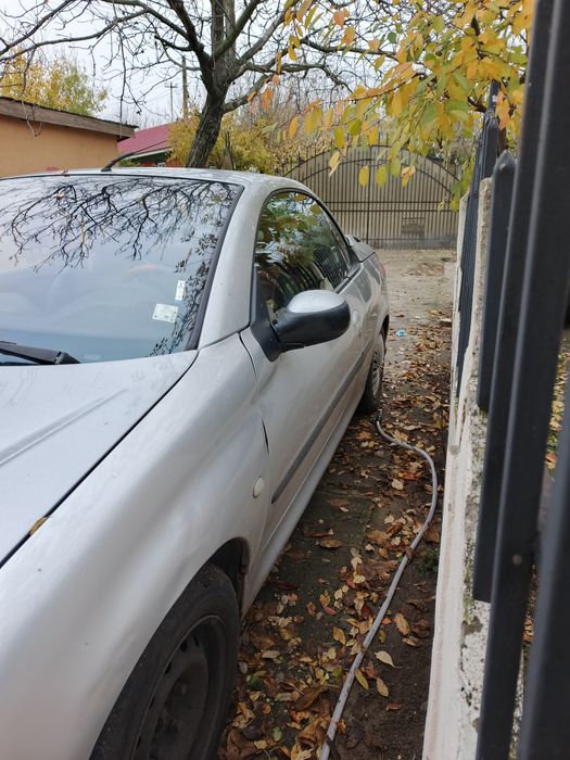 Vând Peugeot 206cc