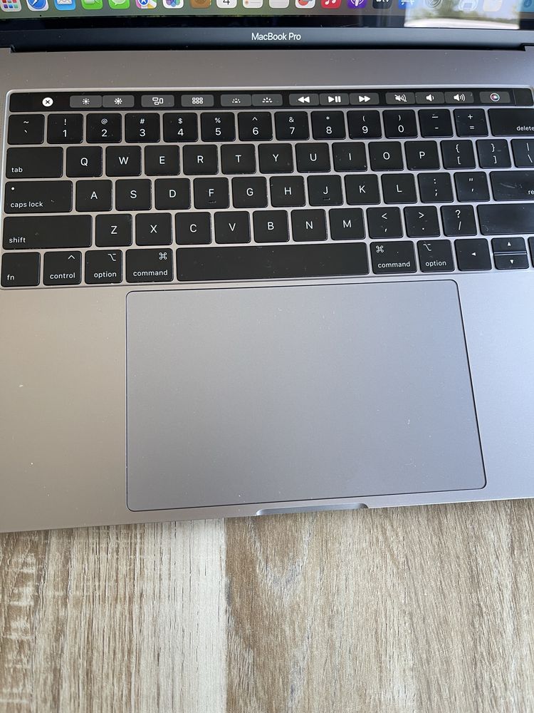 MacBook Pro 15’4 i9 32gb RAM 1TB