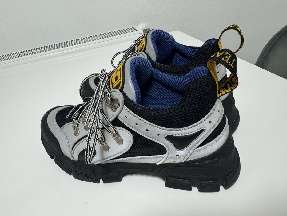 Snackers Gucci Flashtrak