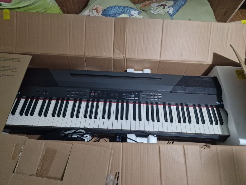 Идеально для обучения и сцены! Kurzweil KA-90 – Цифровое пианино