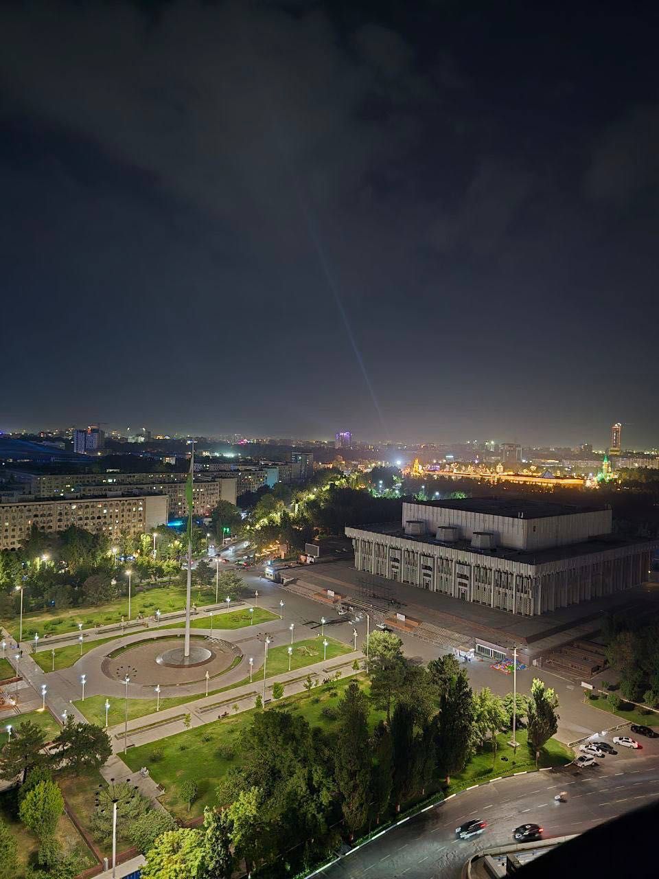 NRG U-Tower Продается 4 комнатная коробка Дружба Народов