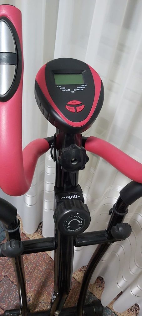 Bicicleta eliptica fitness DHS magnetica 8 trepte 2 sensuri pedalare