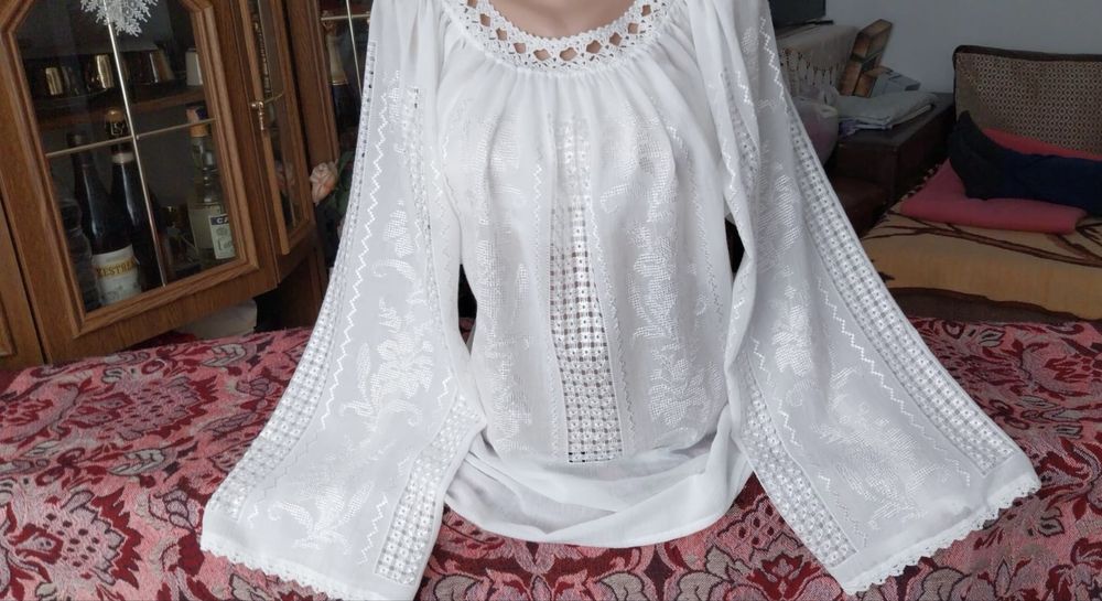 Ie, camasa traditionala de vanzare