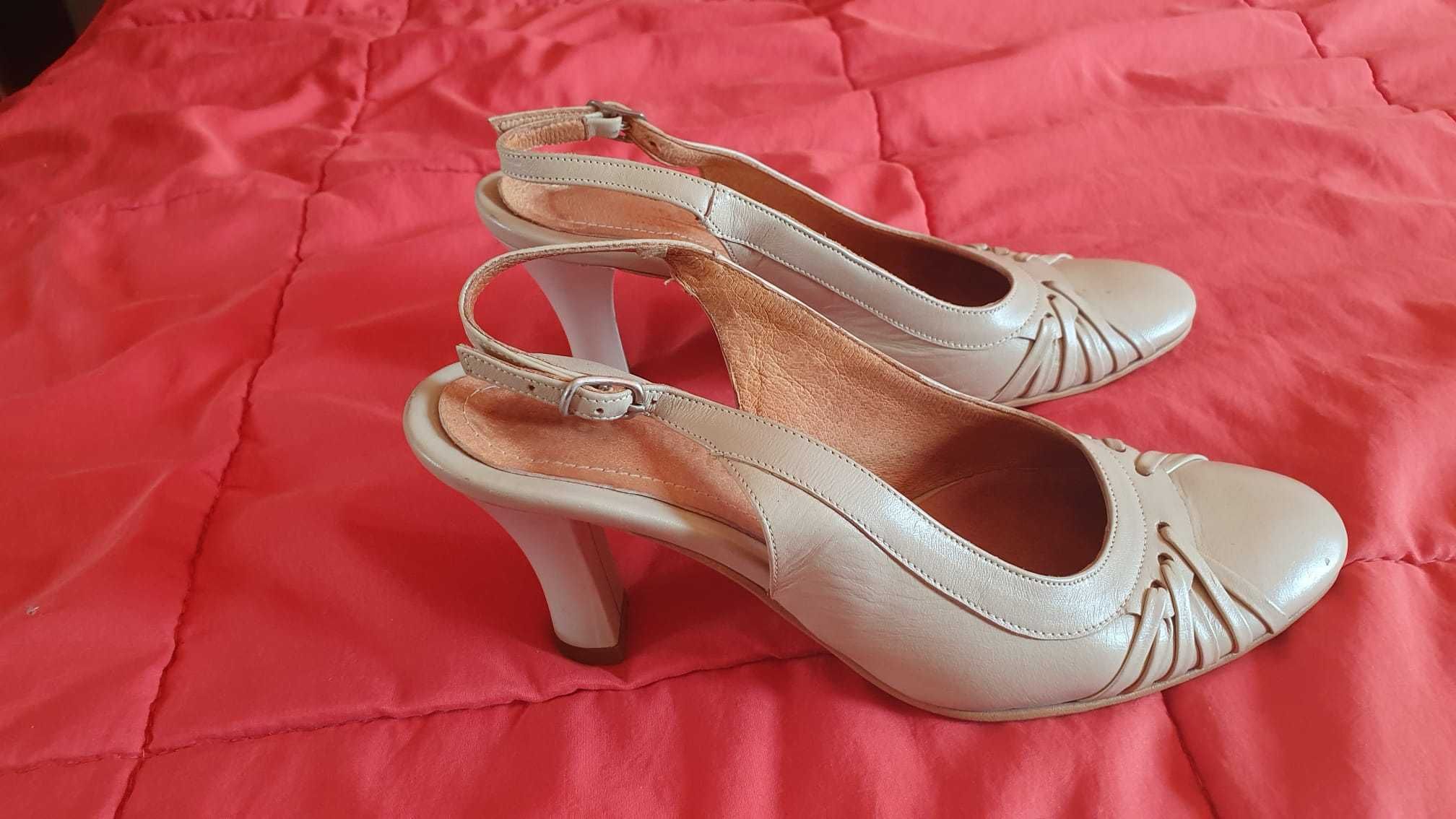 Pantofi cu toc 5 cm marimea 35