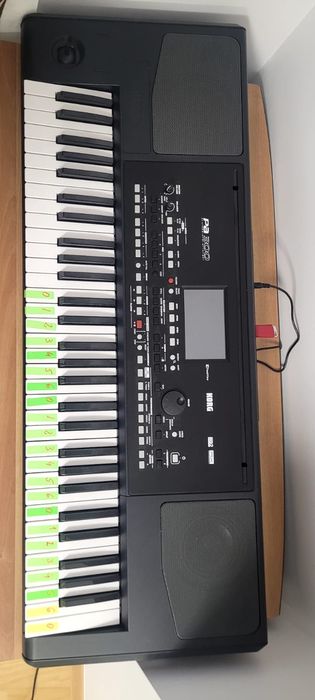 Orga,sintetizator Korg