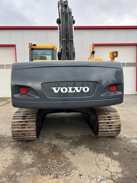 Excavator Volvo pe șenile EC210LC