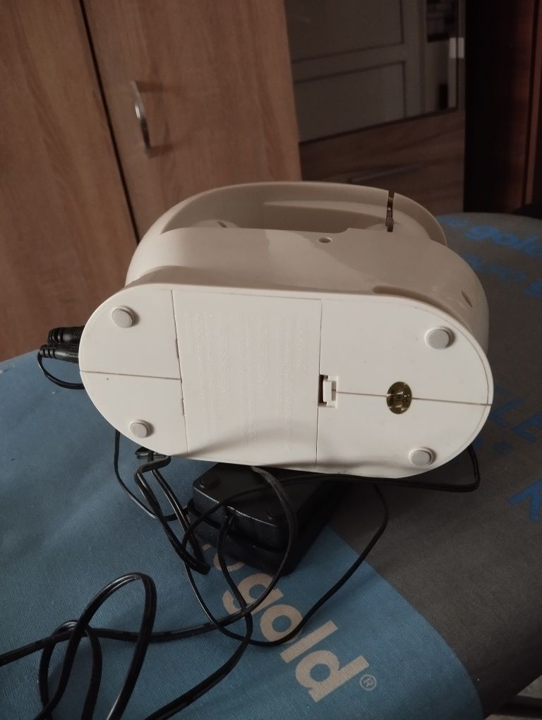 Mașina de cusut electrica