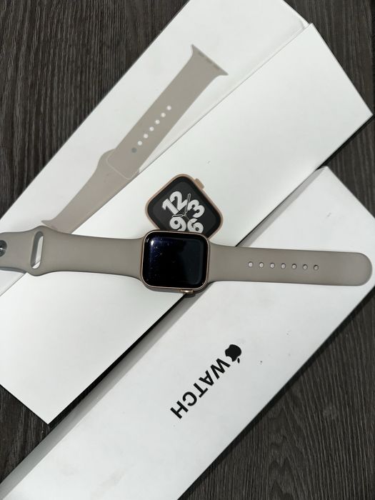 apple watch se в отличном состоянии