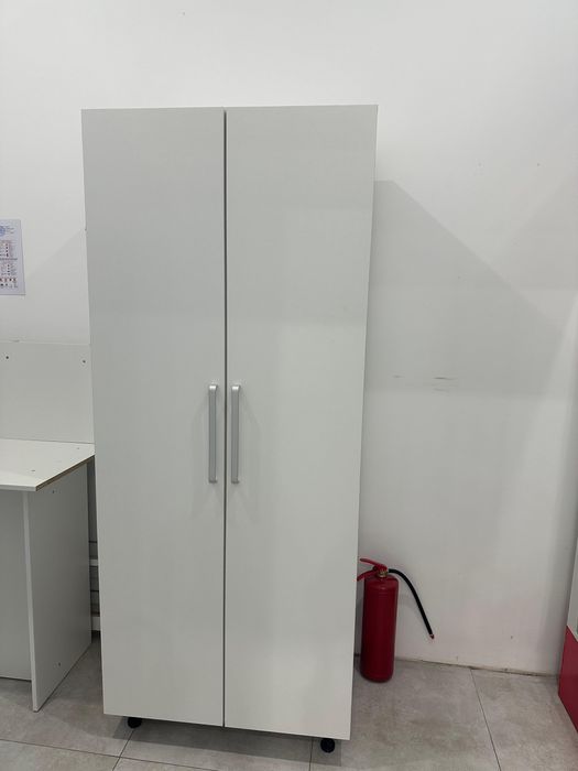 Продам шкаф светло серый