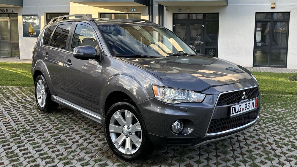 Mitusbishi Outlander 2012 E5 Facelift 2.2 D 150 CP Automat 4X4 Impecab