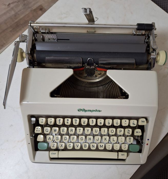 Mașină de scris, an 1962