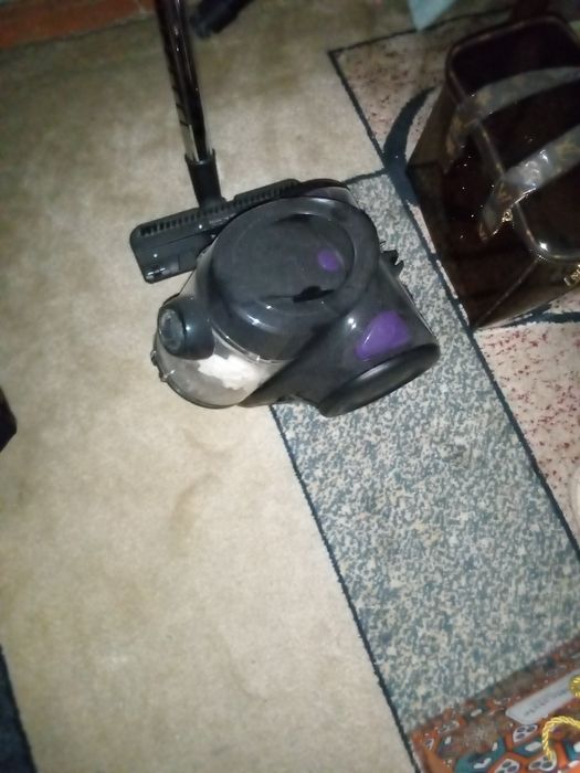 Пылесос Рабочий б/у