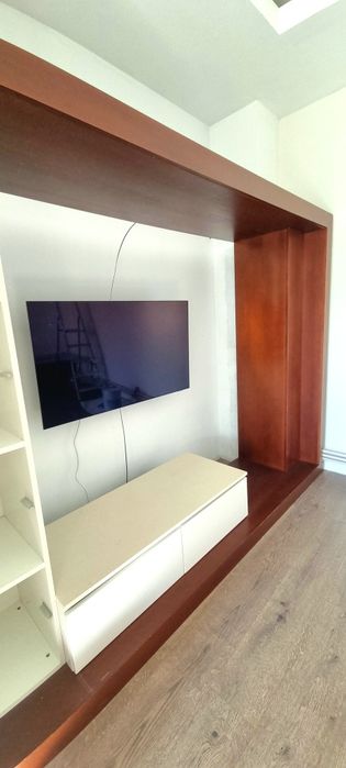 Vând mobilier living