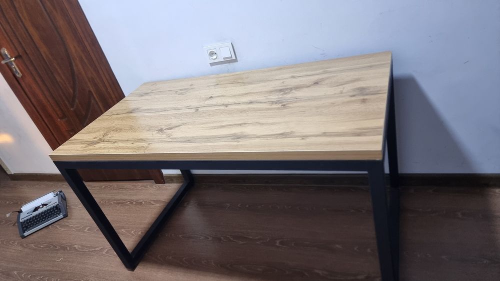 Журналний столь ЛОФТ мебел  Офисные столь 
Офис учун олинганди озгина