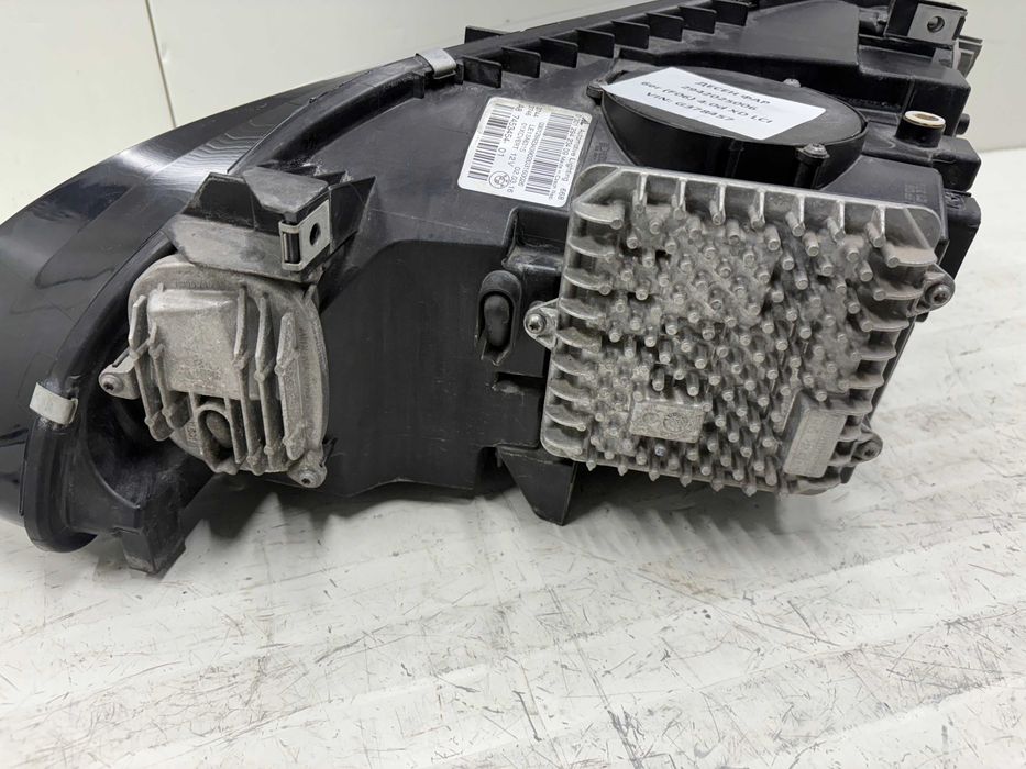 Десен фар Адаптивен Лед БМВ Ф06 Ф12 Ф13 Фейслифт