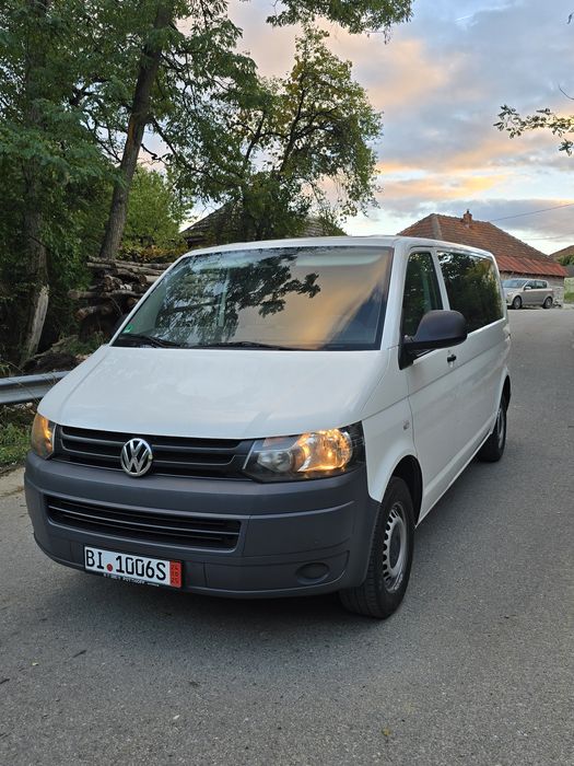 Vw Transporter T5 2012 Euro5 9 Locuri
