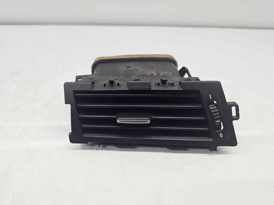 Grila aerisire stanga Bmw 5 (E60) [Fabr 2004-2010] 6910731