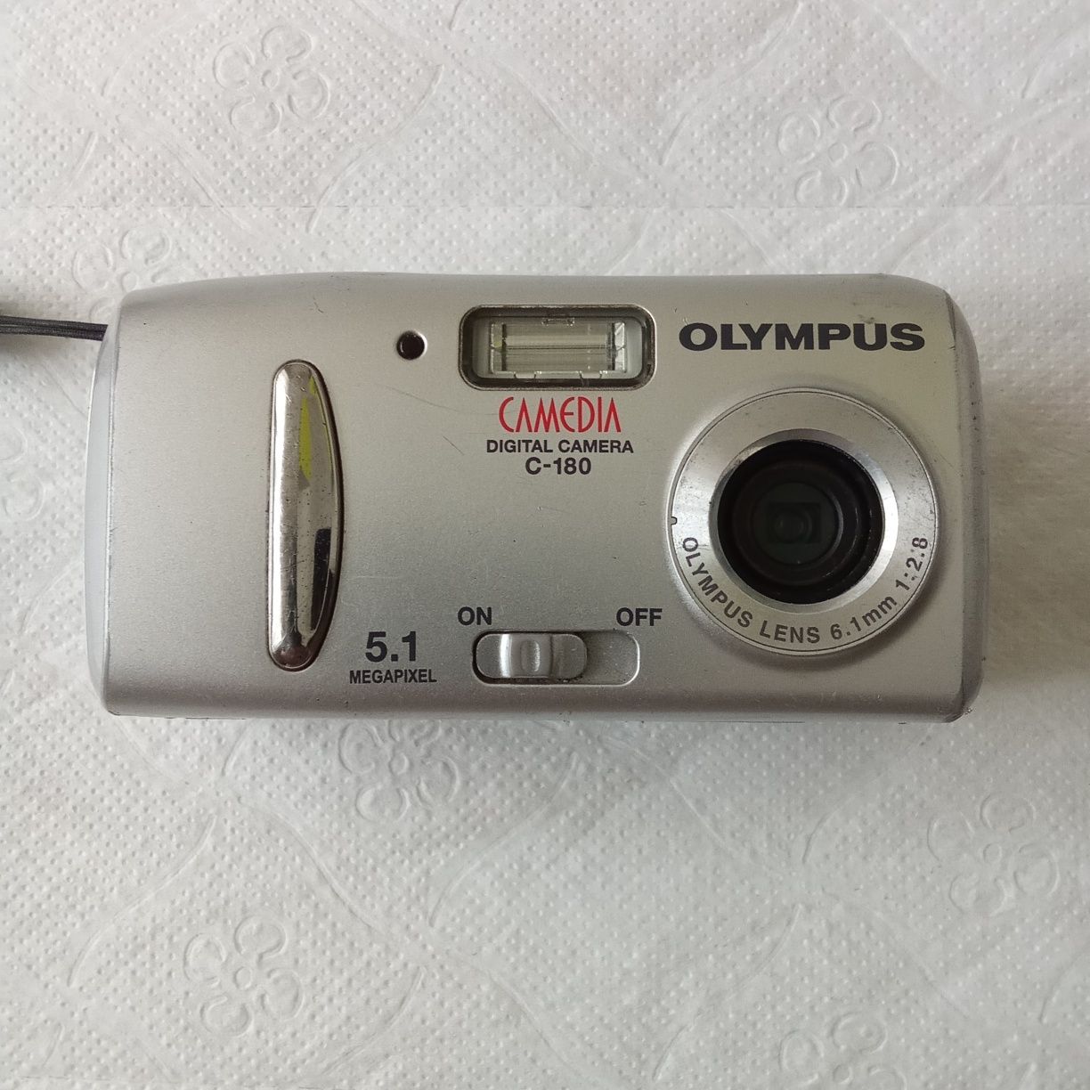 Фотоаппарат OLYMPUS C-180 LENS 6.1mm