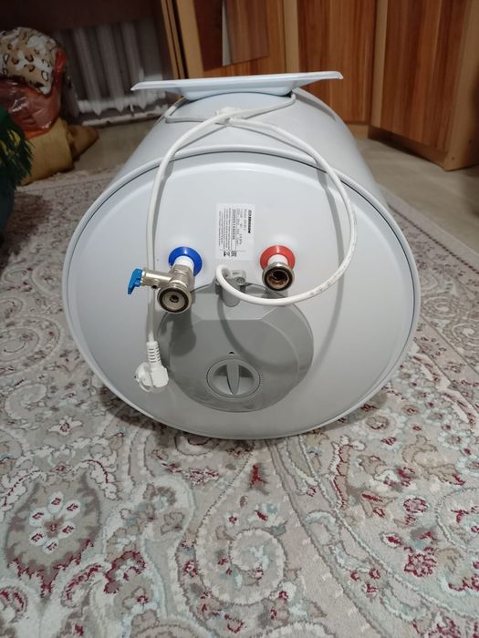 Продаю электро титан объем 50л в эксплуатацие 3 месяца