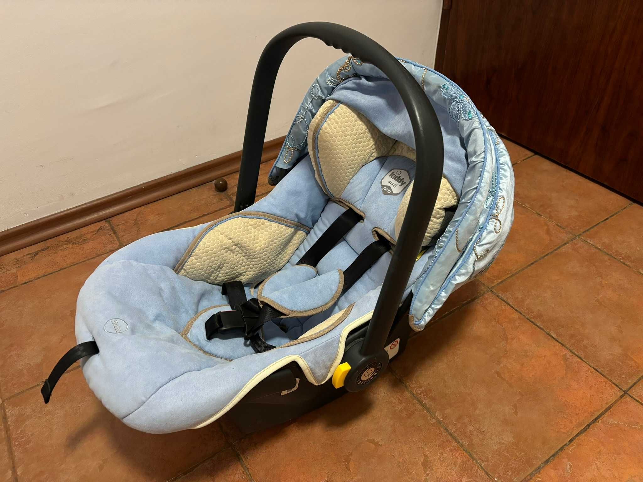 Бебешко кошче за автомобил Kiddy Pro Maxi