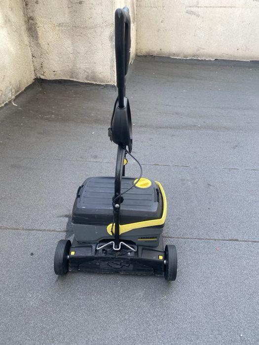 Подопомистваща машина Karcher BR 40/10 C