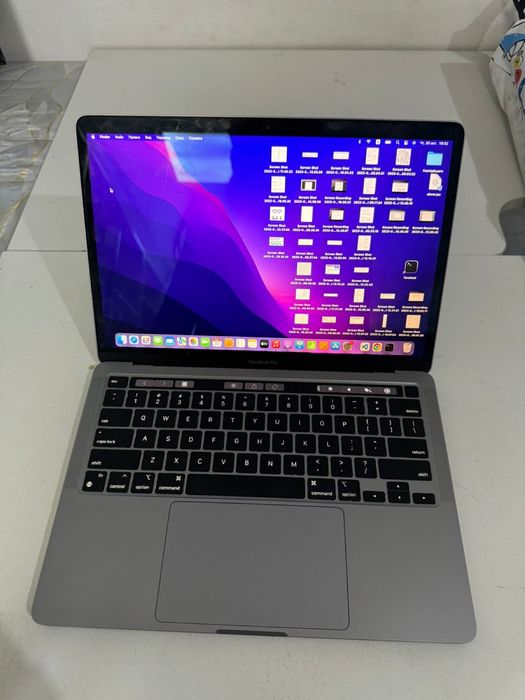 Macbook Pro M2 2022