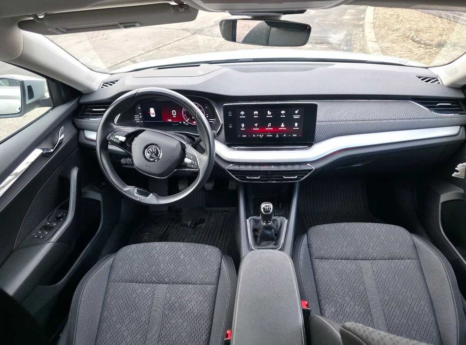 Vând Skoda Octavia 2022