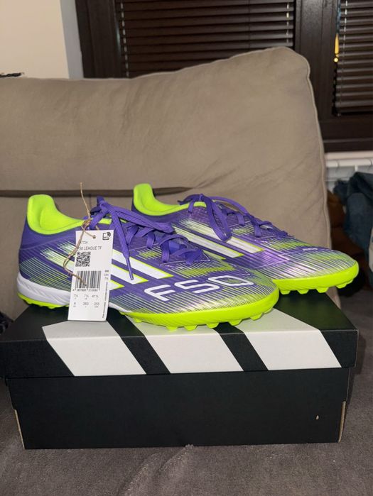 Футболни обувки-(стоножки)