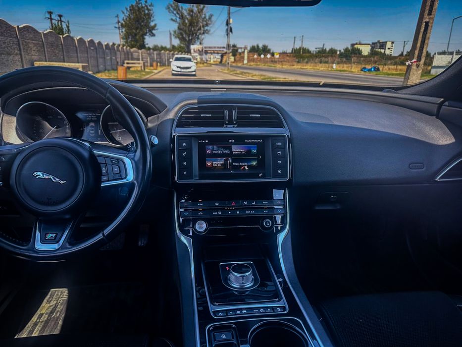 Vand Jaguar XE
