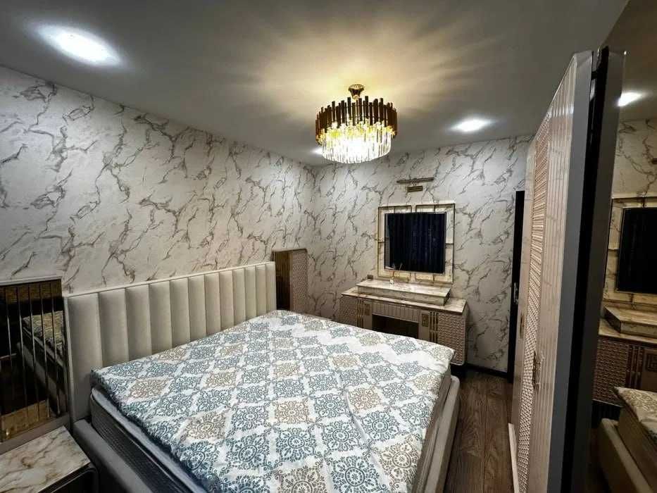 Срочно сдам 3- комнаты  7/9   Махтумкули  Golden House     838*