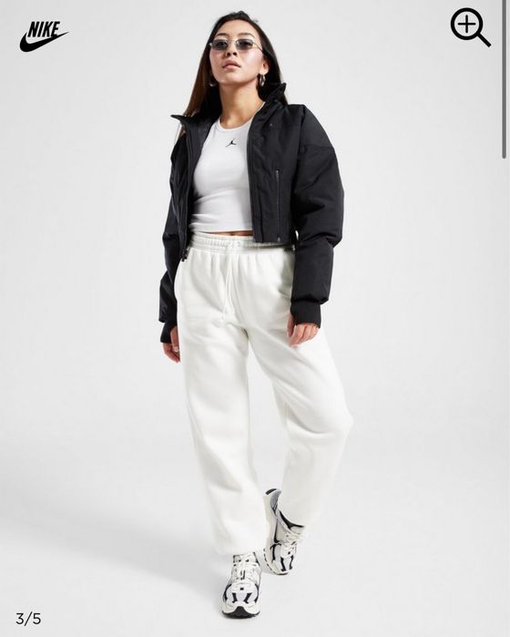 Ново дамско яке, бомбър на Найк/Nike