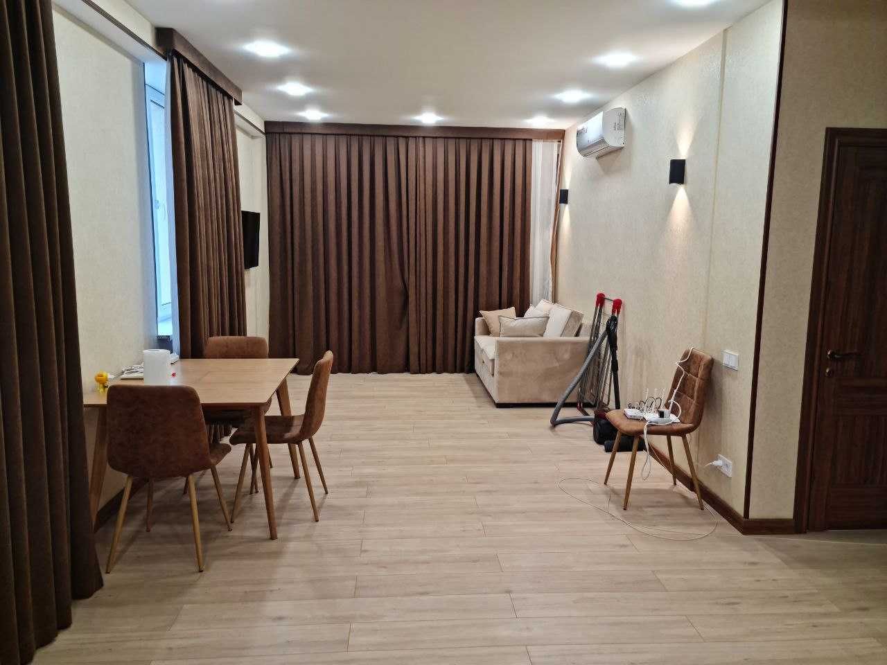 2х комнатная. новостройка. Паркентский, Корзинка Авиатор.парковка есть
