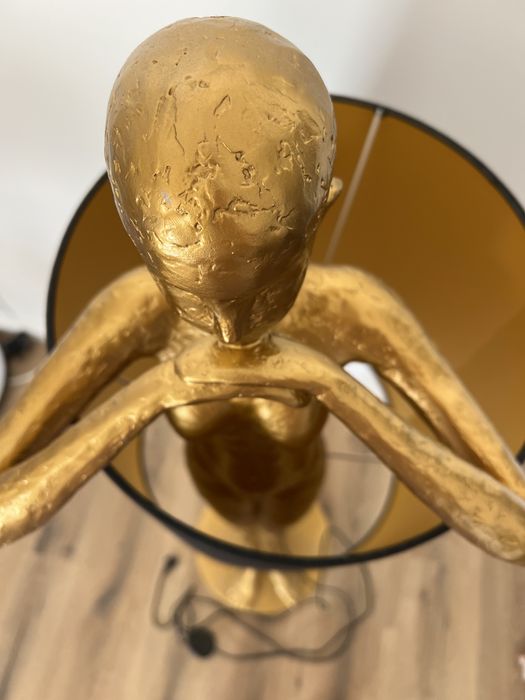 Lampa noua, detalii in privat.