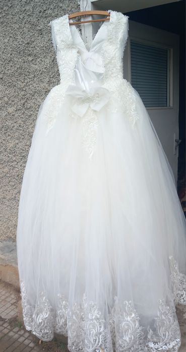 Красива булченска рокля