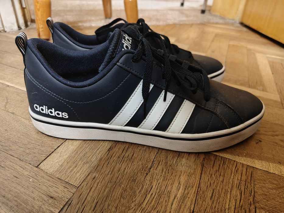 Адидас маратонки 43 1/2