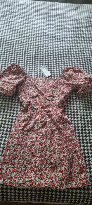 Платье Selfi новое С-М