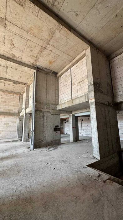 Продаётся помещение 577+240м2=817  Мирабад Glamour бутик (A10 (5))