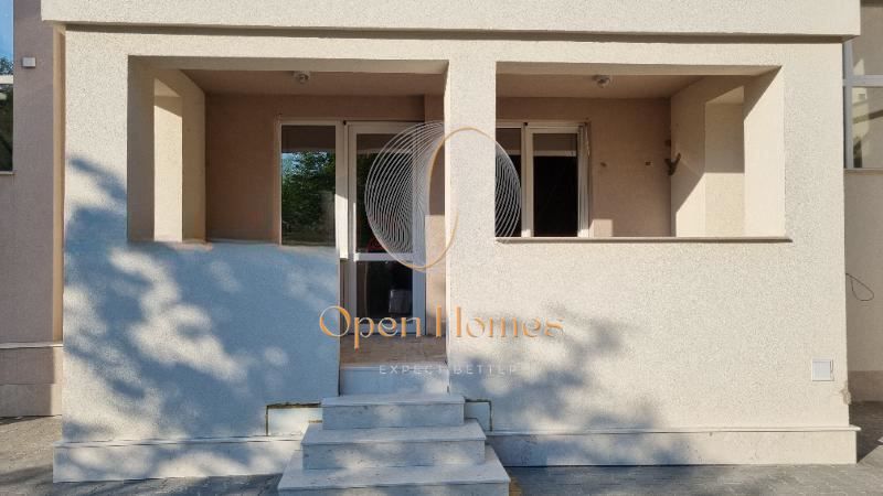 Продава се Четиристаен апартамент в Пловдив, Христо Смирненски - 115 кв.м за 1044 €/кв.м - Снимка #4