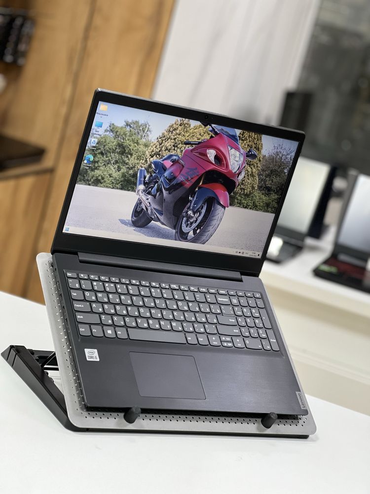 Lenovo IdeaPad | Intel Core i5-10 | ОЗУ 12Gb | SSD 256Gb